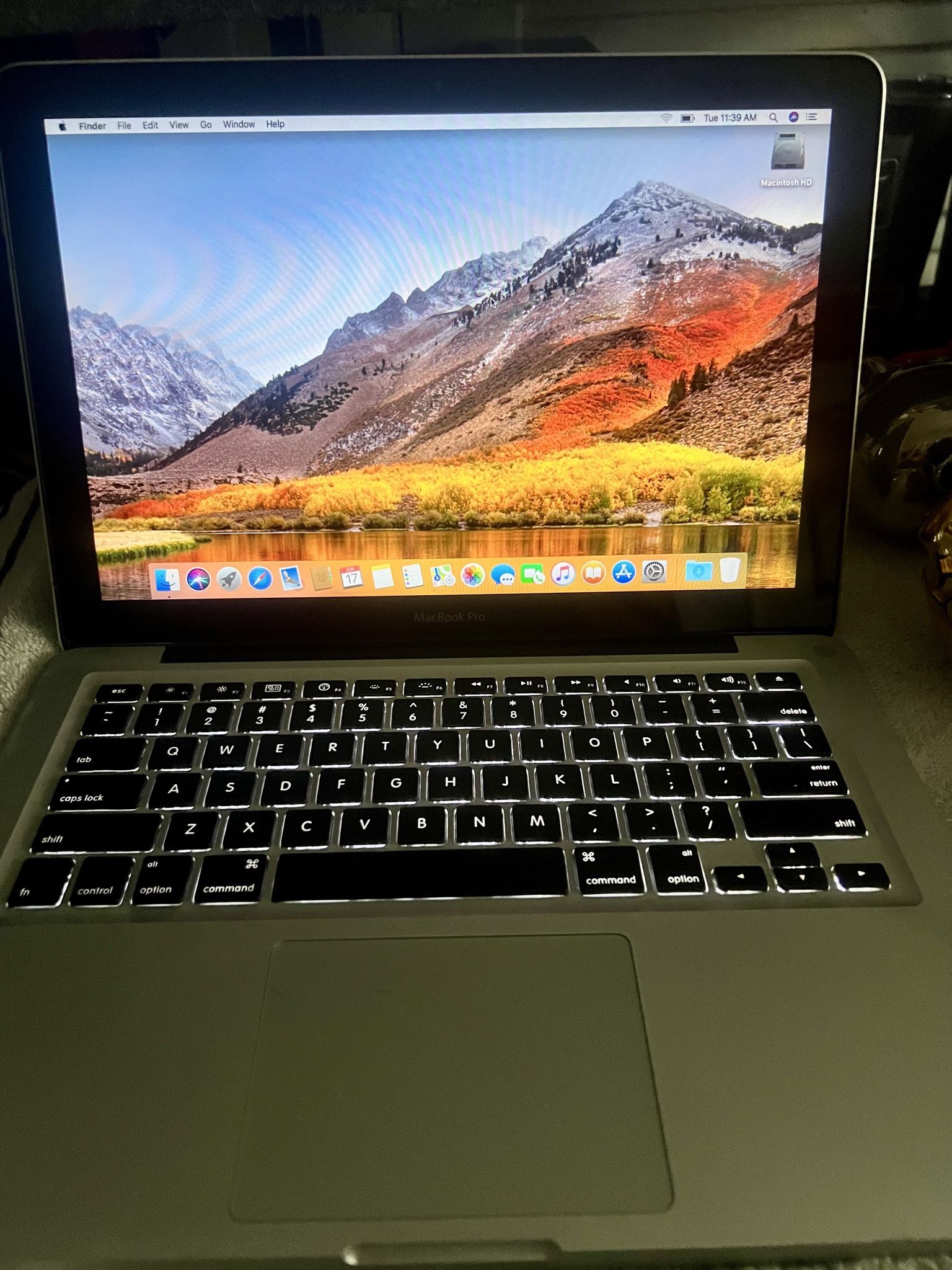 Apple MacBook Pro 7.1 with Charger