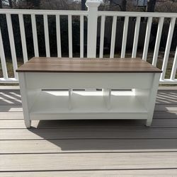 Lift top coffee table