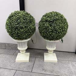 16” Artificial Plant Topiary Ball, Pre-Lit Artificial Topiary Plant With Lights
