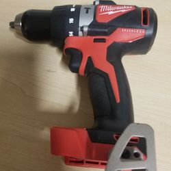 Milwaukee M18 18-Volt Lithium-Ion Brushless Cordless 1/2 in. Compact Hammer Drill (Tool Only)