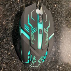 LVLUP Pro Deluxe RGB LED Backlight USB Wired Gaming Mouse LU737