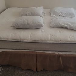 Queen Bed Set