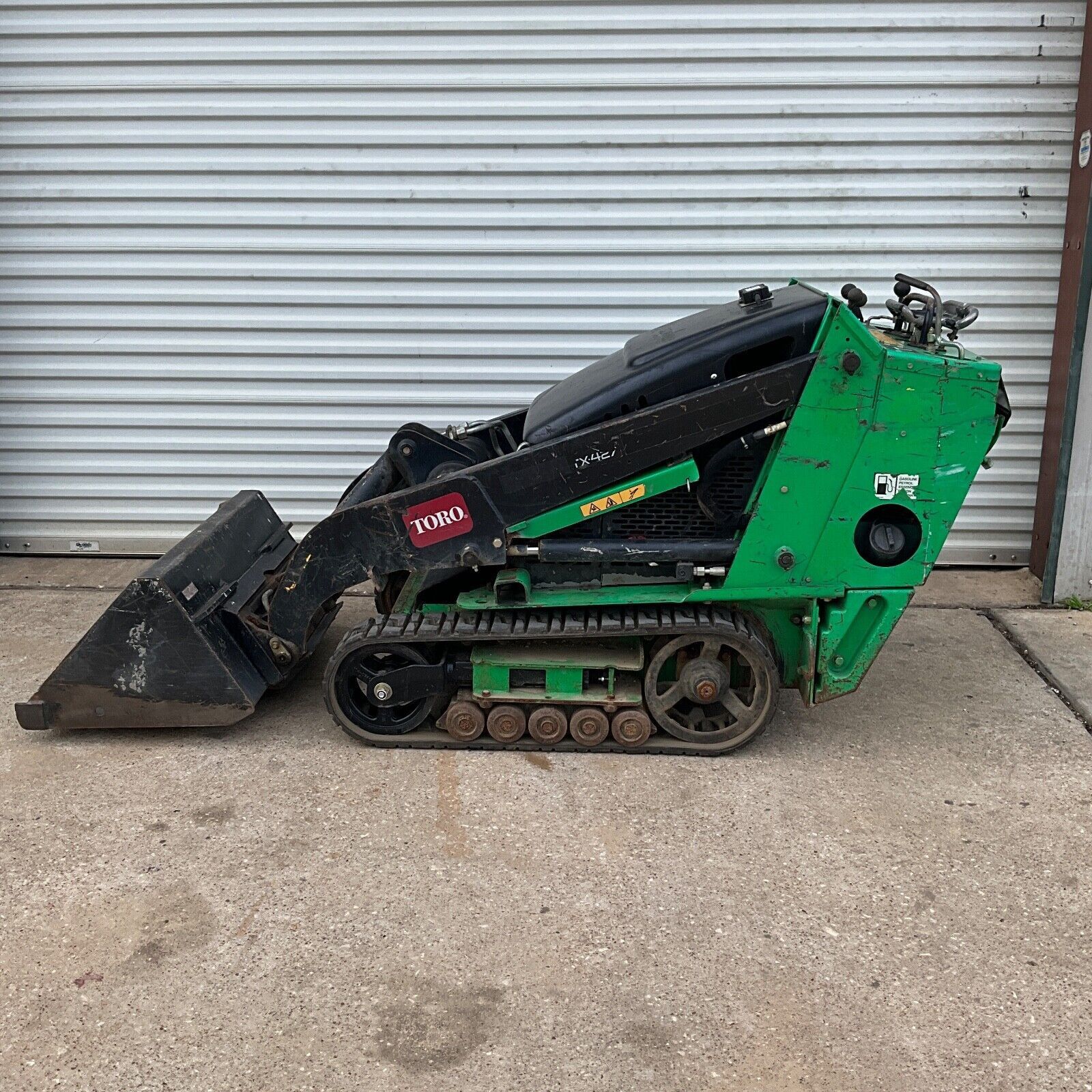 Toro Dingo TX427 Mini Loader Skid Steer 25HP Gas $250 day/$900 wk Bobcat Cat Earth Moving Edco