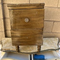 Small Vintage side Table 