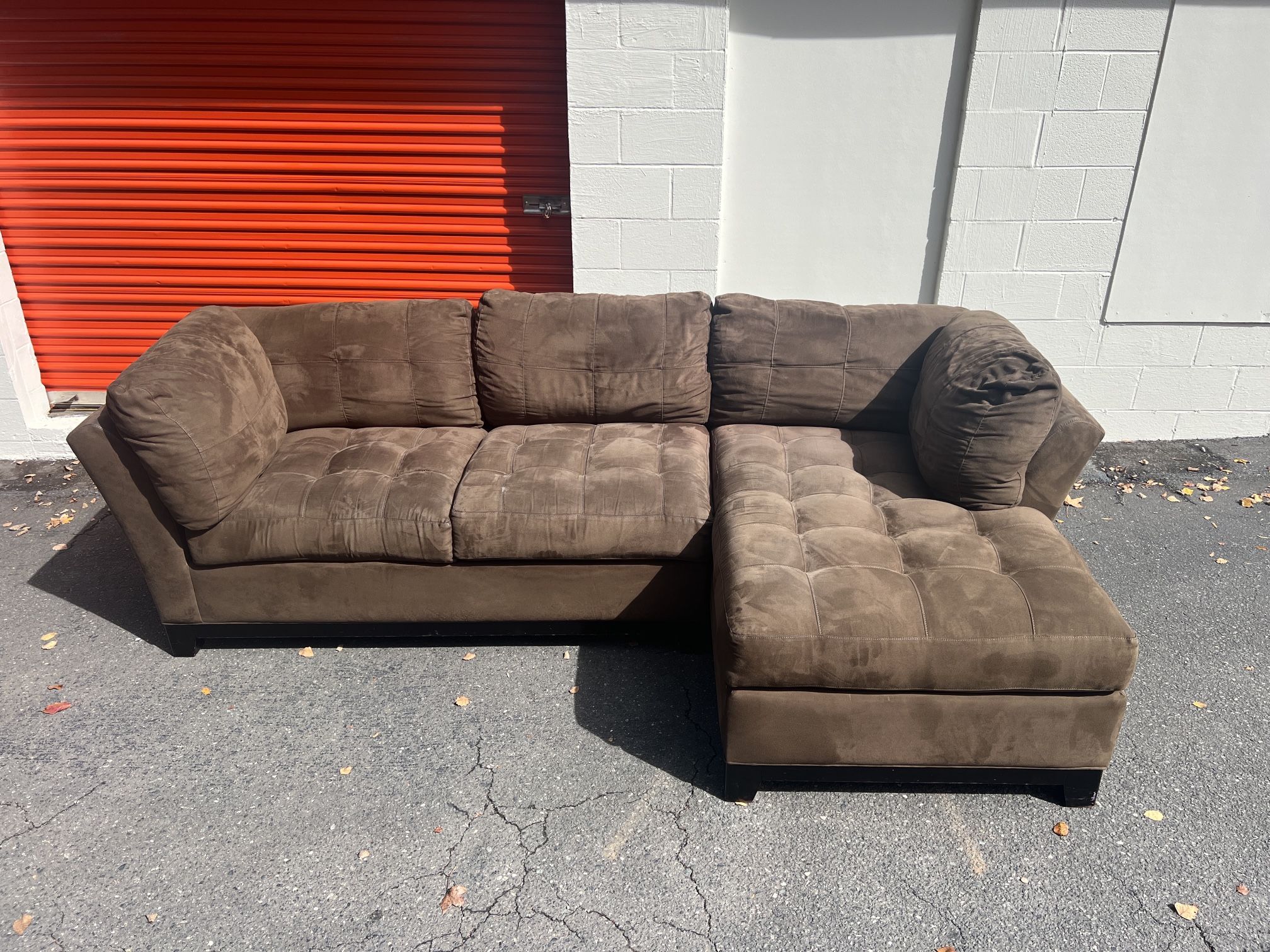Cindy Crawford sectional couch sofa free Delivery for Sale in Charlotte, NC OfferUp