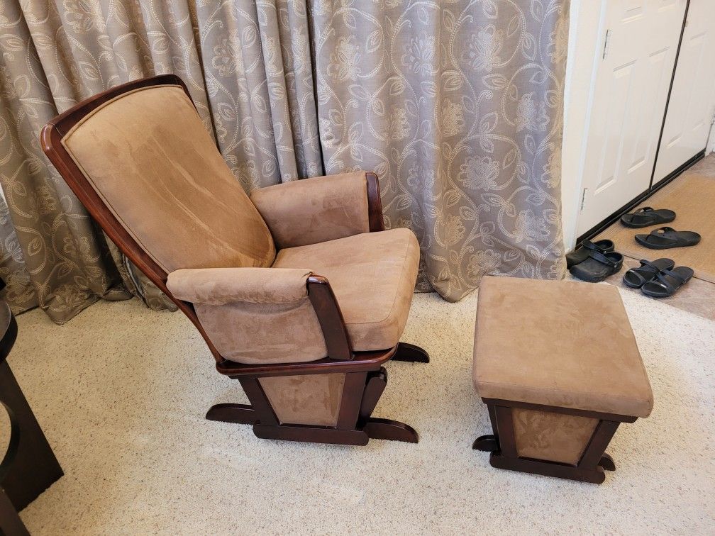 Glider Chair with Ottoman