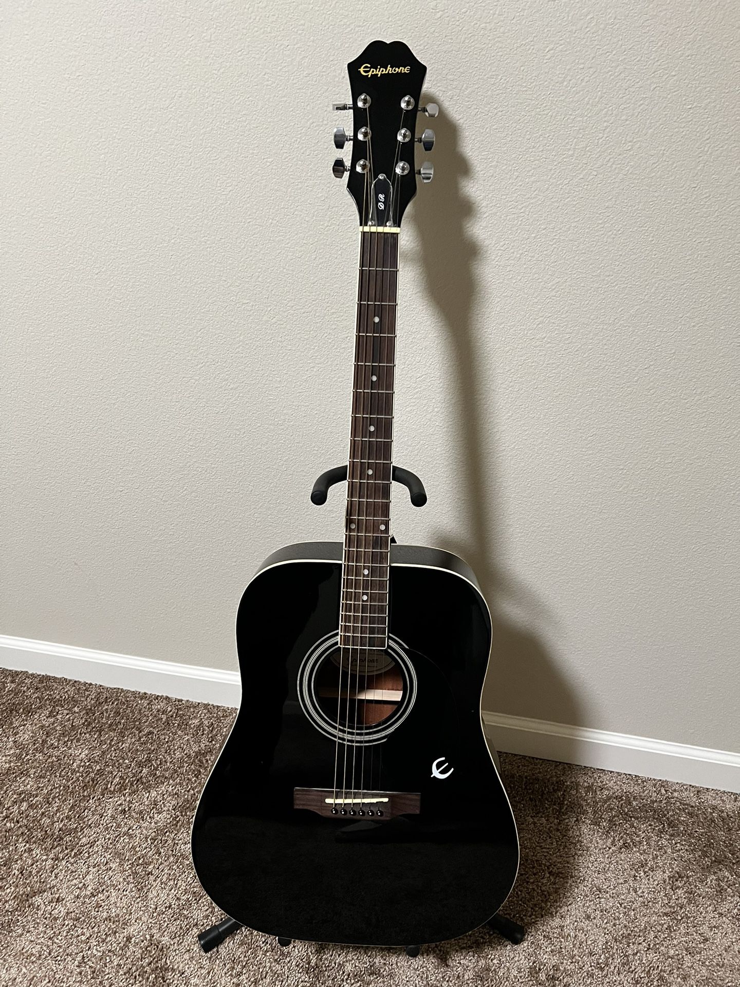 Acoustic Guitar With Stand