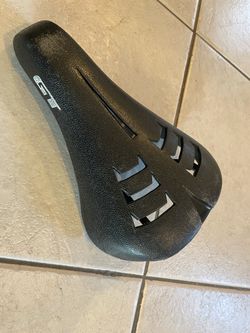 GT-12 freestyle seat (black) 2188 vertigo performer Dyno air compe