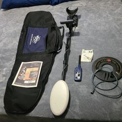 White's Metal Detector 