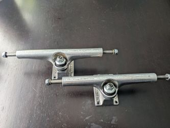 Independent Truck Co. 215's