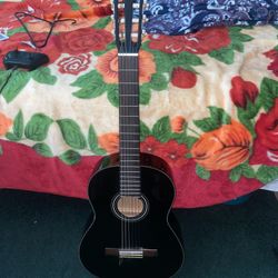 Acoustic Yamaha C40