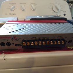 Automotive Audio Amps, Multiple With Capacitor