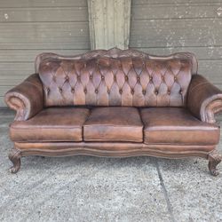 BOWERY HILL Traditional Leather Tufted Sofa with Rolled Arms in Warm Brown