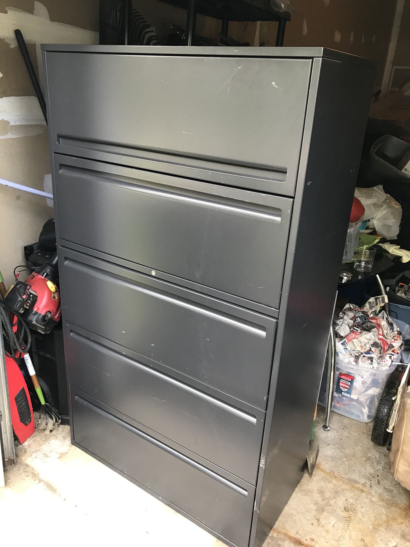 Five drawer lateral file cabinet