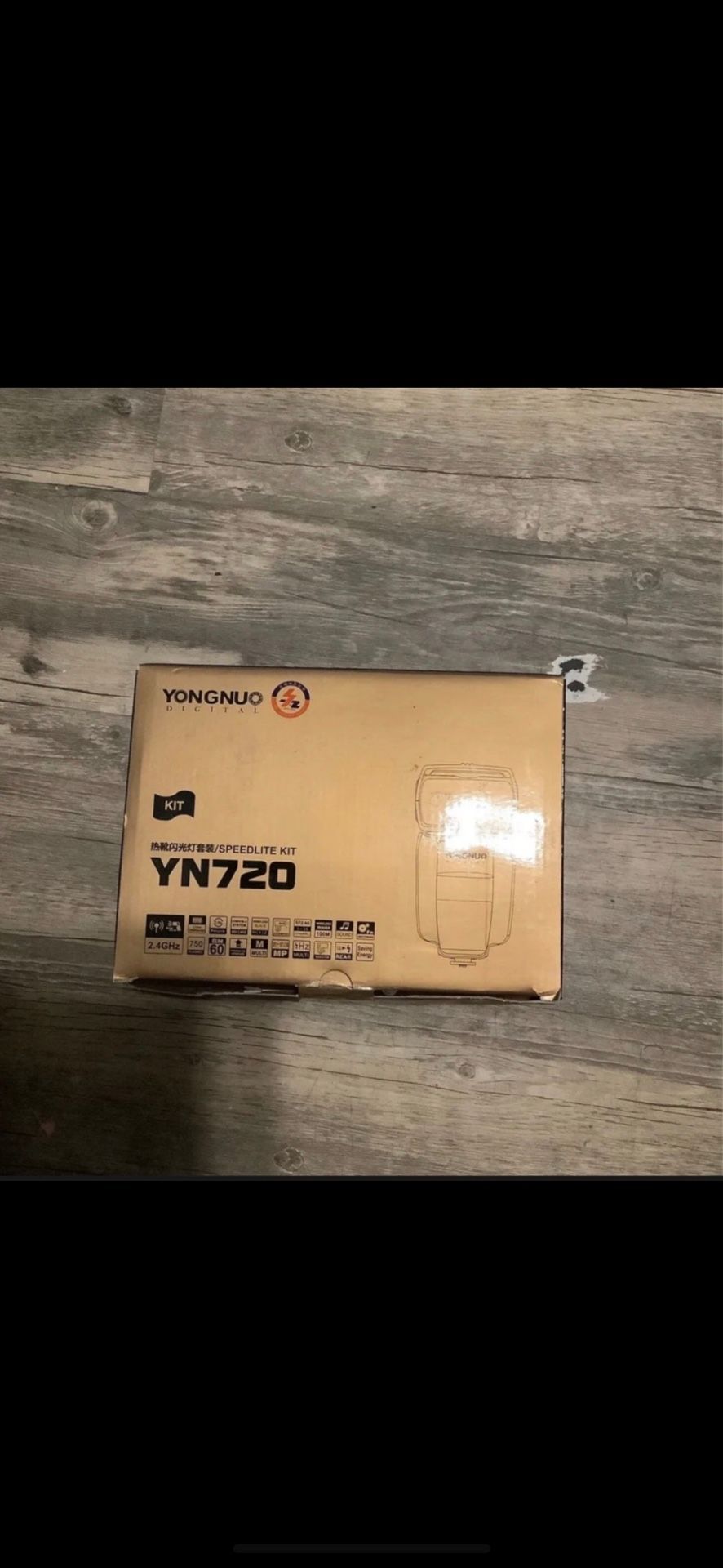 YONGNUO YN720 Flash Speedlite Wireless Flash