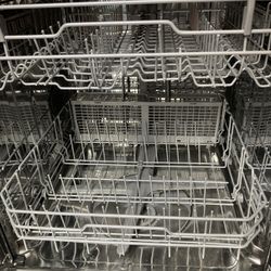 LG Smart Quad Direct Drive Dishwasher 