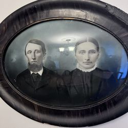 Vintage Antique Photograph Oval Wood Grain  Painted Late 1800 Early 1900