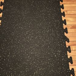 2 X 2 Rubber Gym Floor