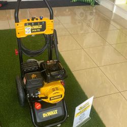 Dewalt 3400 Psi Gas Pressure Washer 