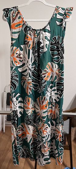 Beautiful XXL Hawaiian Style Muumuu