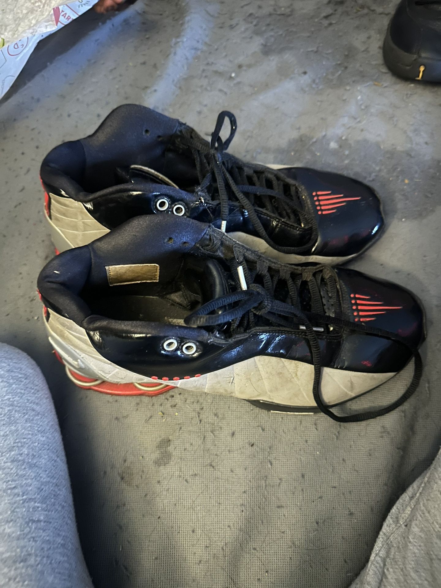 Nike Shoe BB4 Black Cement Red