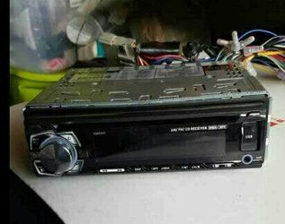 Dual stereo, C.D .. U.S.B ... Auxiliary , wma only 40$