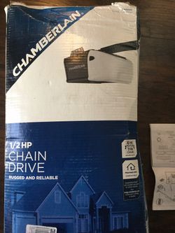 Chamberlain 1/2 hp chain drive garage door opener