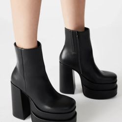 Steve Madden Cobra Boots