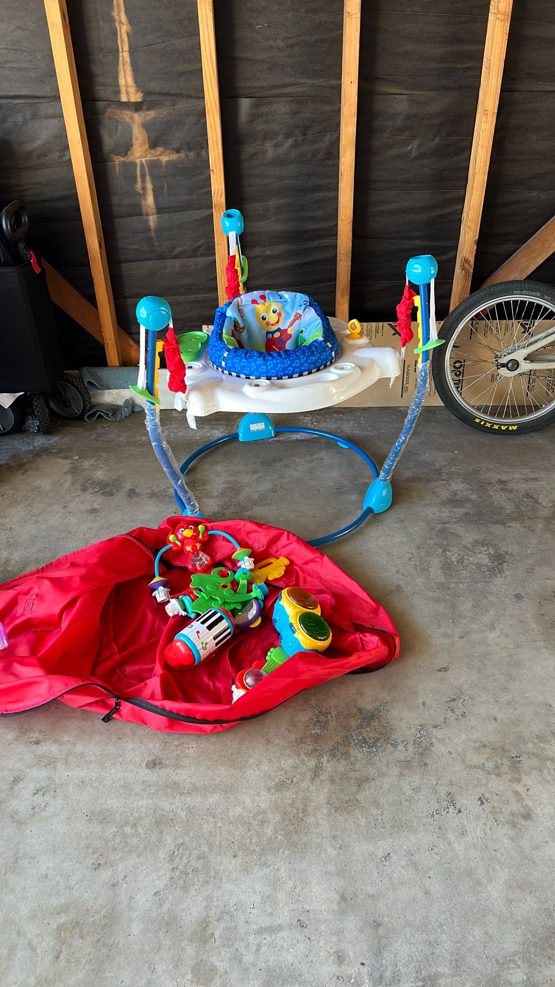 Baby Bouncer With Toys 