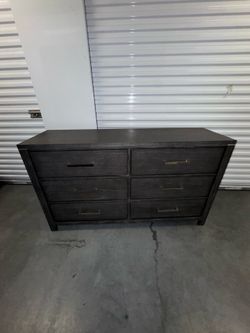 Classic Odessa 6-Drawer Dresser - Charcoal - Like New - Must Go