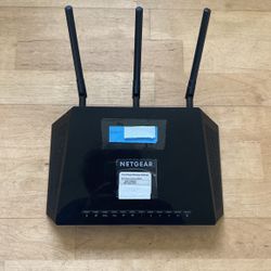 Netgear Smart Wi-Fi Router With Dual Band Gigabyte and Linksys 