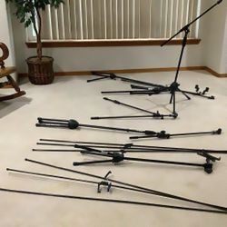 4 Microphone Stands,1phone holder, 2music holders, 1 double Microphone Holders