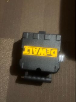 Dewalt laser green light