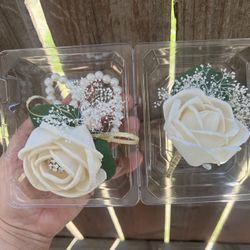 Corsage And Boutonniere Set