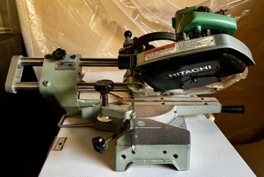 Hitachi Sliding Compound Miter Saw