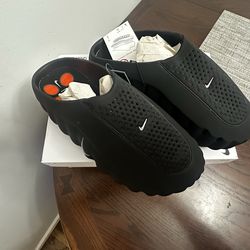 Nike “Mind” Slides Black. Size 13
