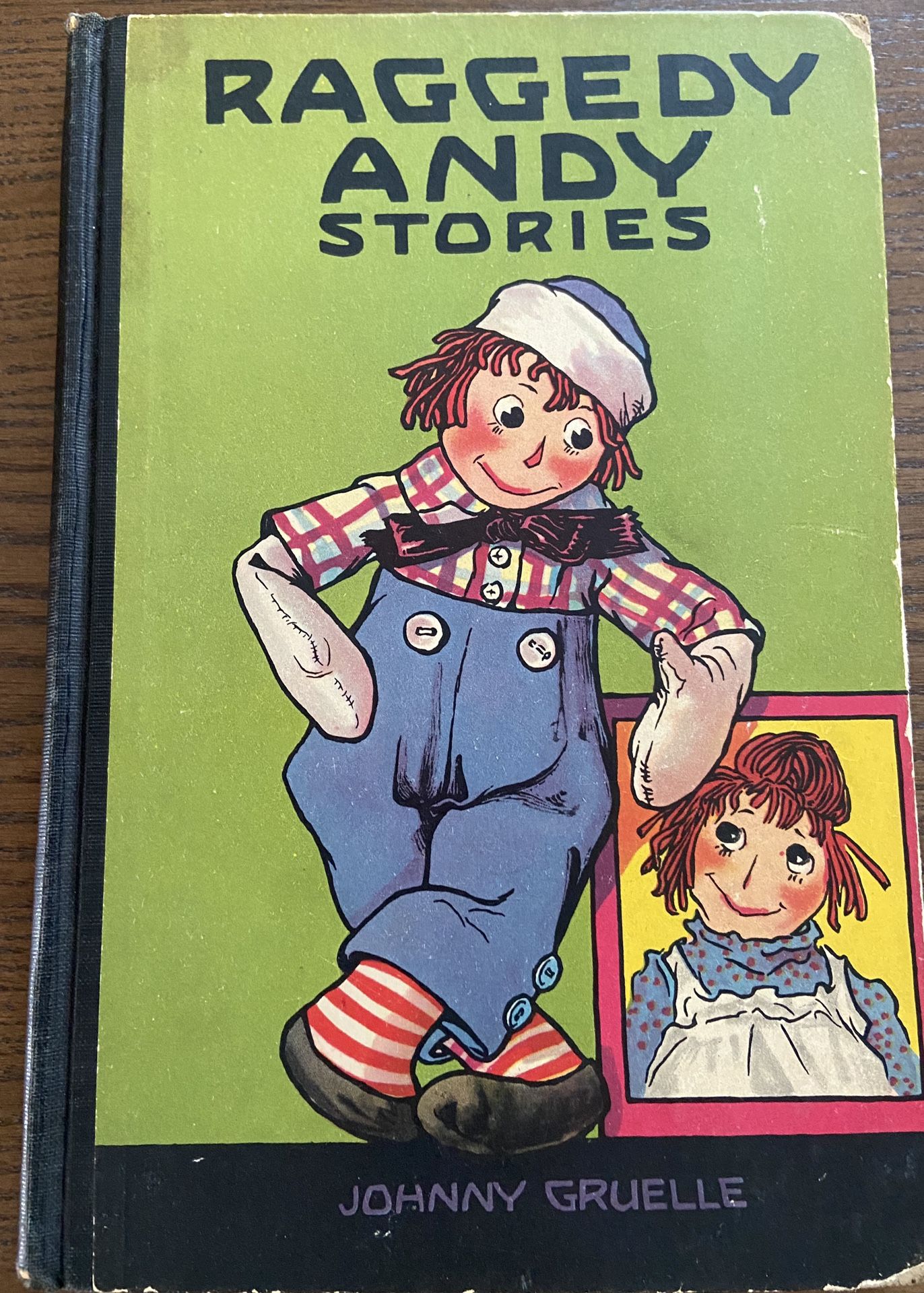 Raggedy Ann & Andy book 📖