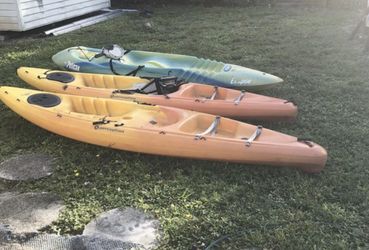 3 kayaks