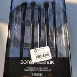 Sonia Kashuk eye brush set