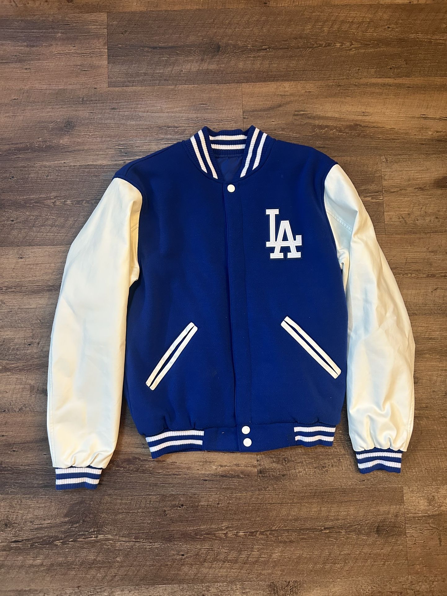 Men’s Oversized Vintage LA Dodgers Varsity Jacket in Men’s L Brand New