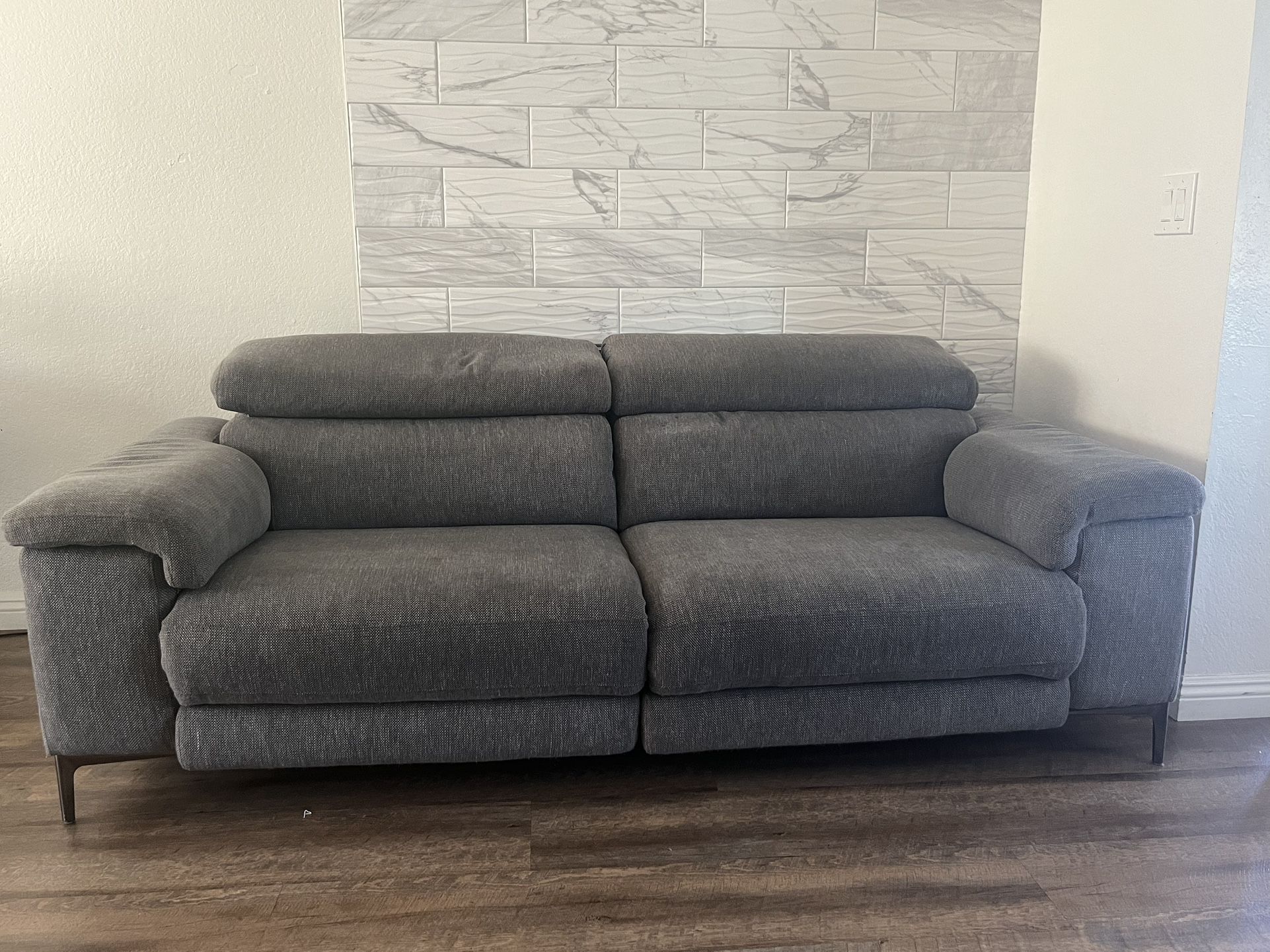Electric couch for Sale in Anaheim, CA OfferUp