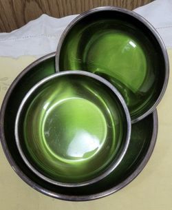 Vintage Wallace Silver-Plated Bowl Set – Green Interior – Set of 3