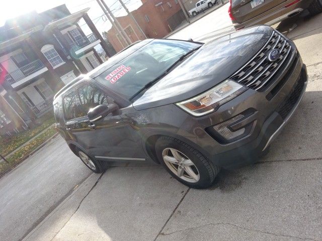 2016 Ford Explorer