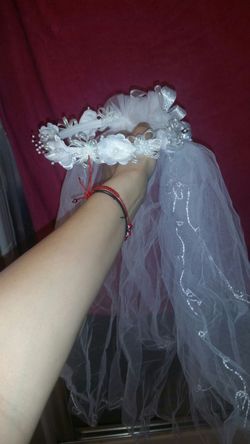 2 coronas de niña