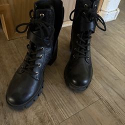 GBG Los Angeles Boots Women’s 9