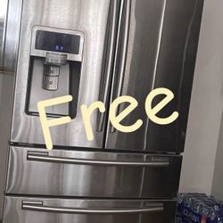 Samsung Fridge (read Description)