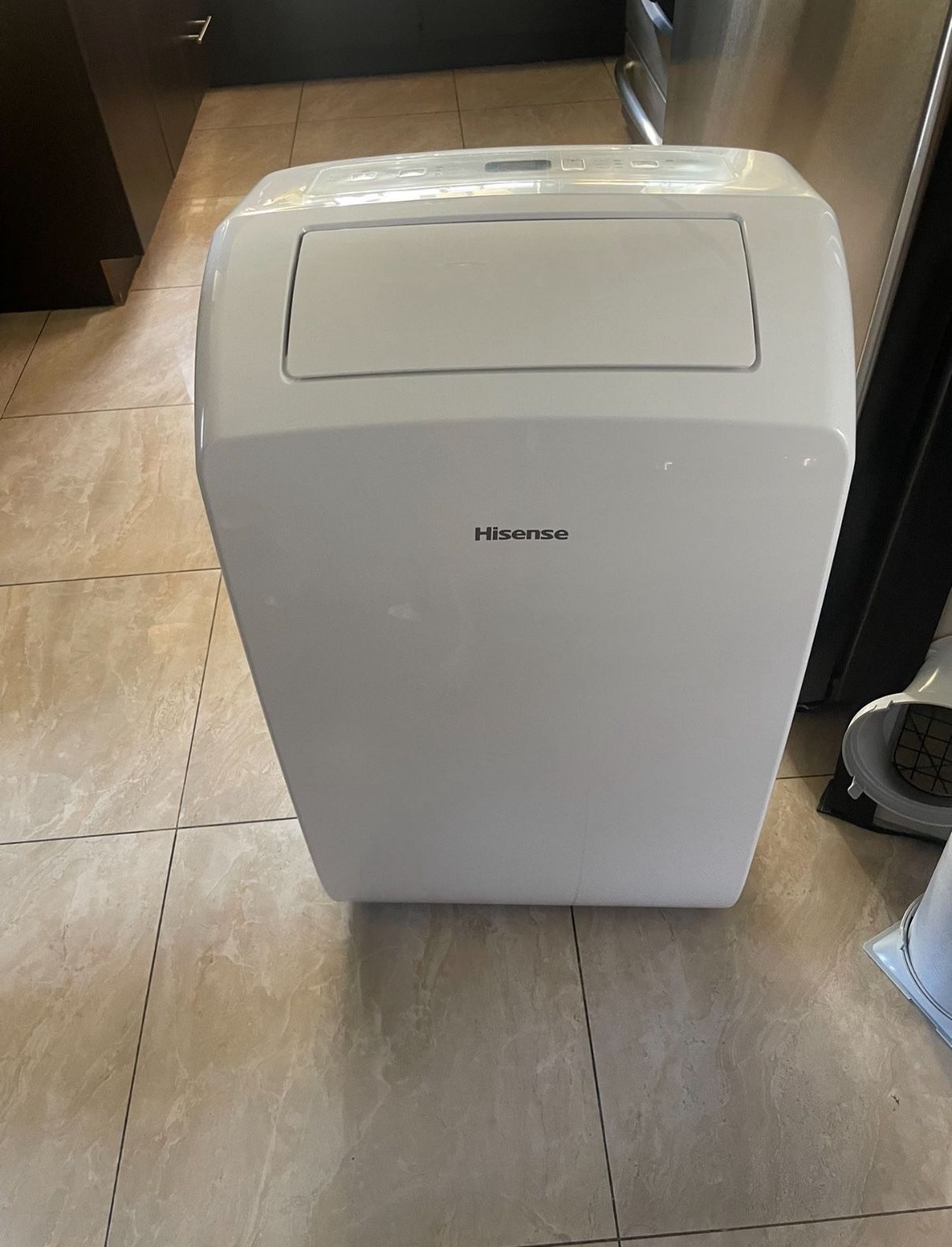Like-New Hisense 7000 BTU Portable AC – Wi-Fi, Remote, Fast Cooling