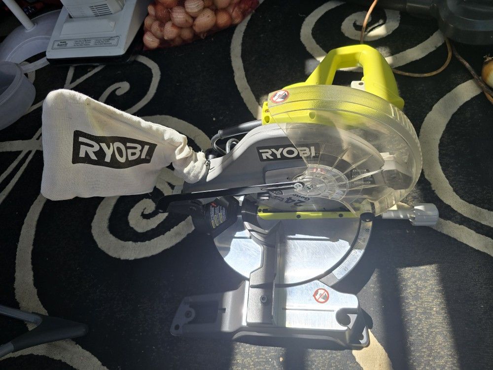 Ryobi Coumpound Miter Saw