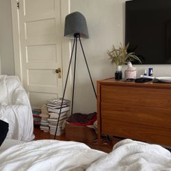 tom dixon felt tripod lamp