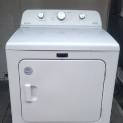 MAYTAG GAS DRYER LIKE NEW 